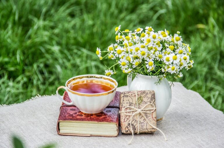 4 Love Spells that Can Work for You When Your Heart Wants to Find Love