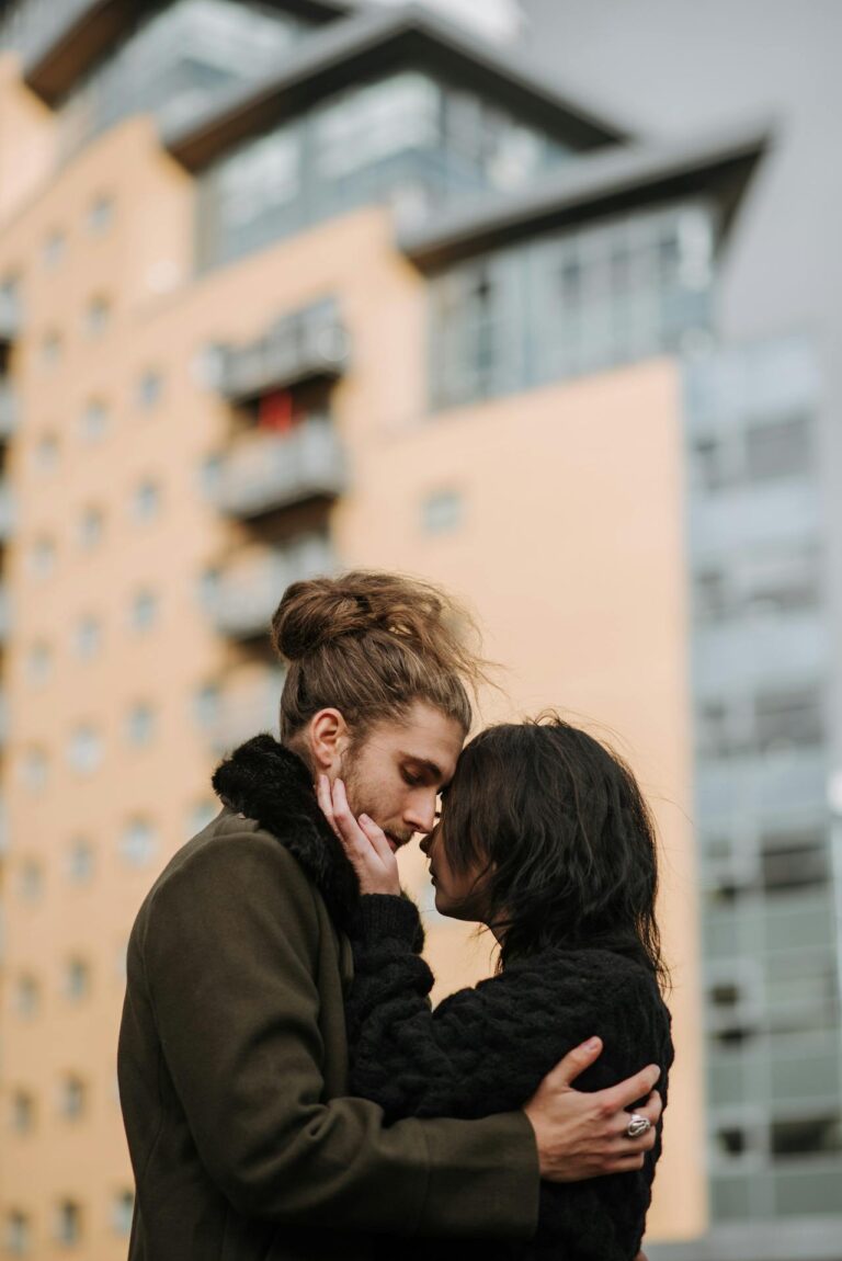 Emergency love spell for instant contact